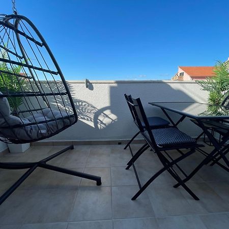 Apartment New Chic Supetar Extérieur photo